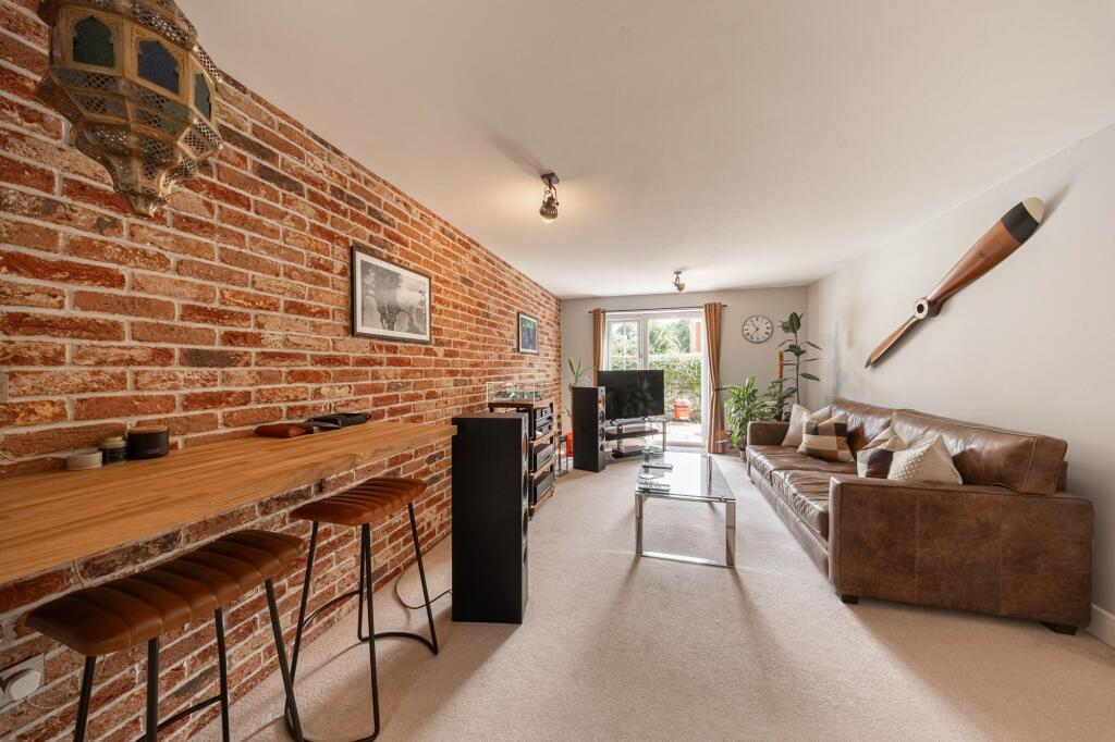 Apartment in Haywards Heath, Southdowns Park - View 4