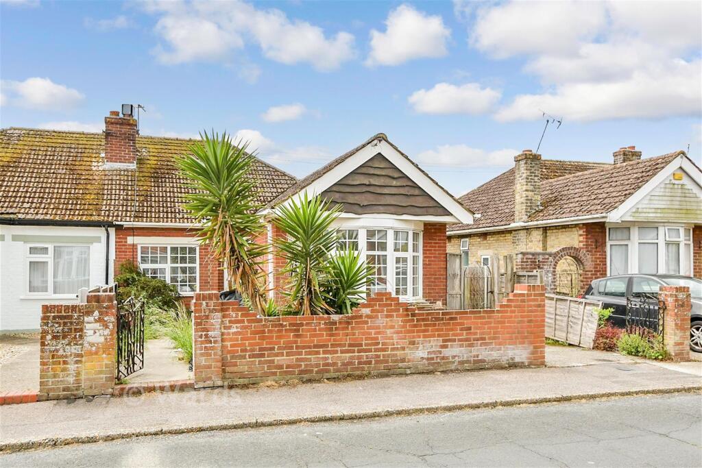 3-bed semi-detached on Marrose Avenue, Ramsgate, Kent, £198,500
