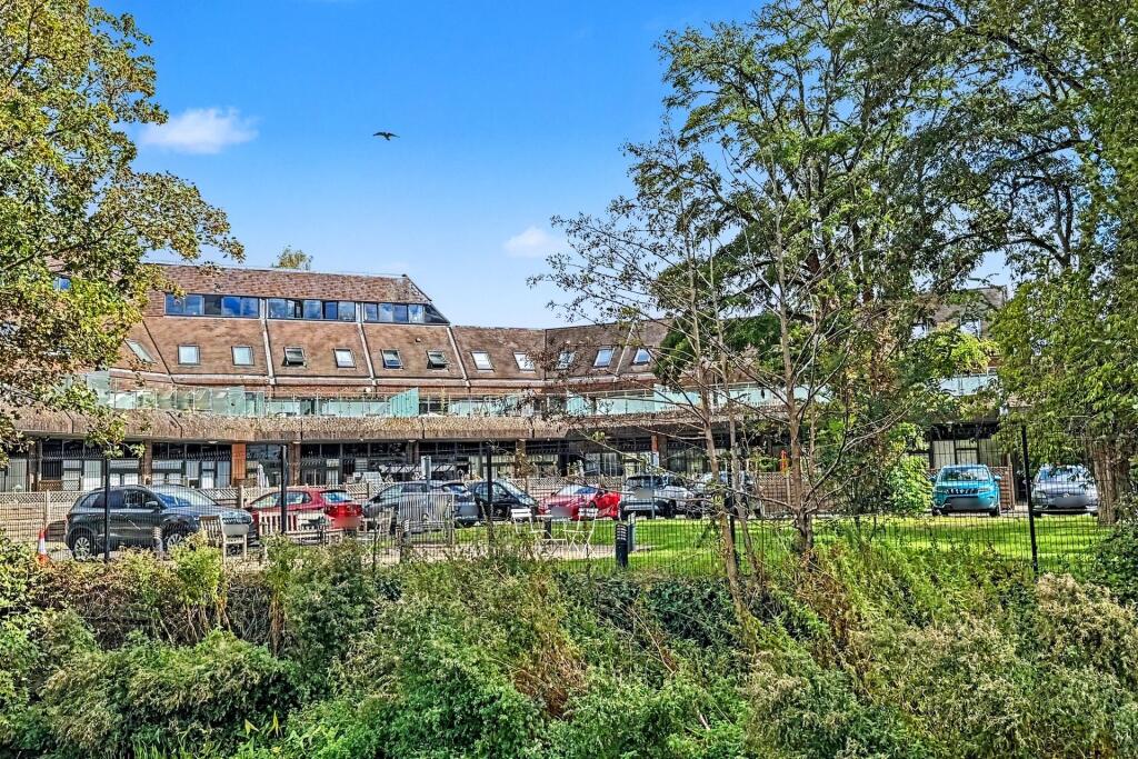 Main image of property: Salisbury City Centre