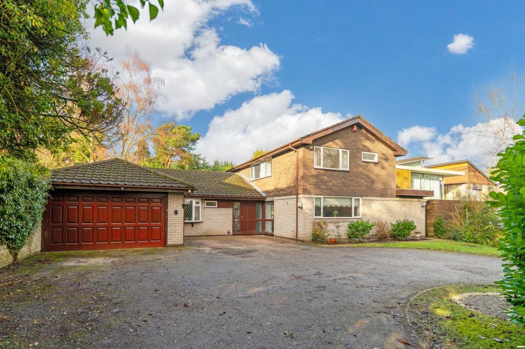 Main image of property: Moor Hall Drive, Four Oaks, B75