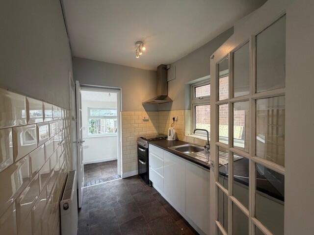 House in Sandwell, West Midlands - View 4