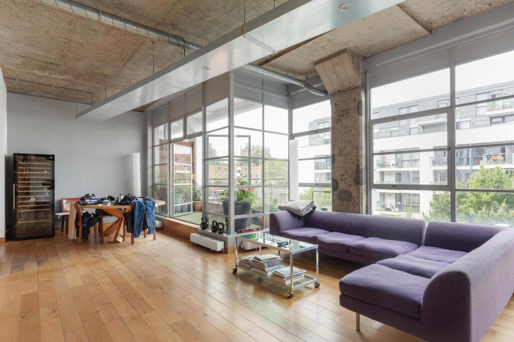 Apartment in London - More