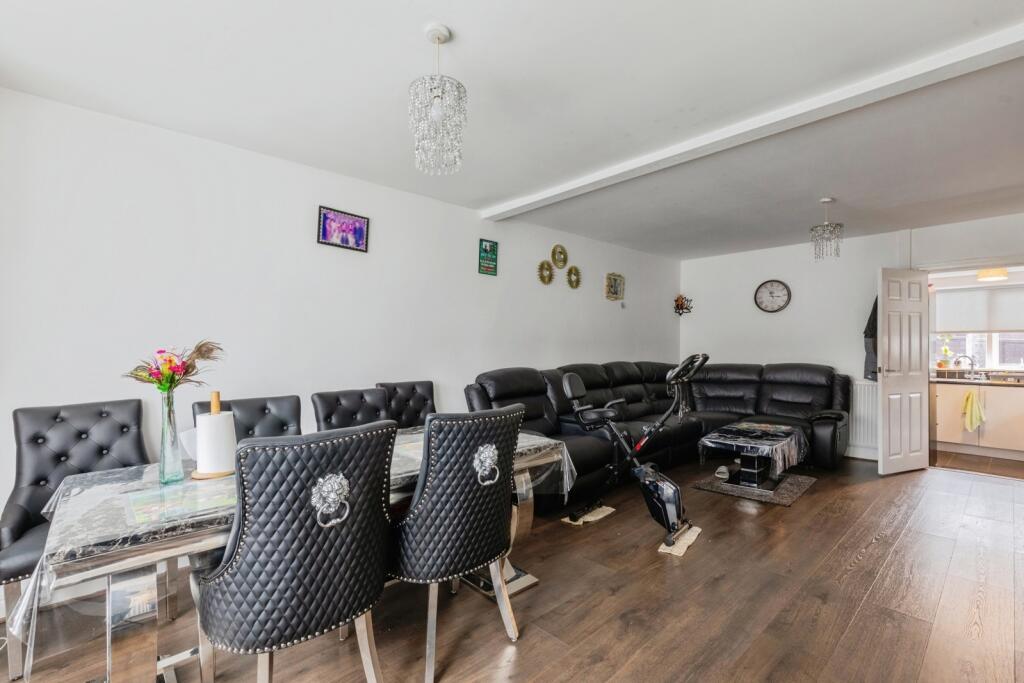 Vinecote Road, Longford, Coventry, CV6 photo 2