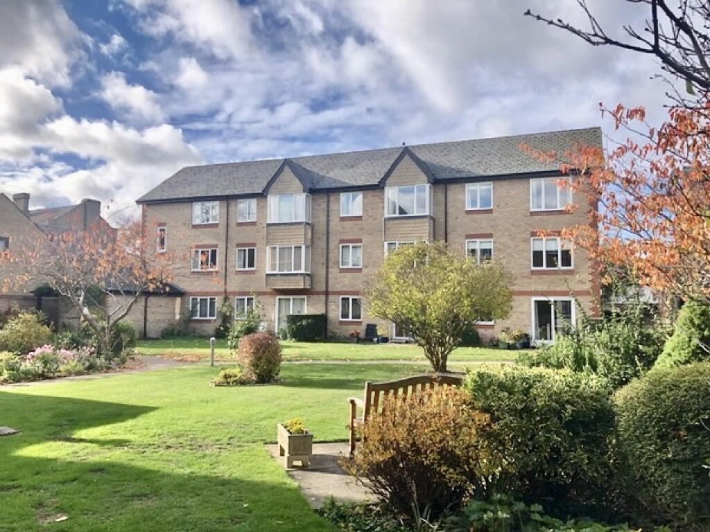 Main image of property: 215 Old Market Court, St. Neots, Cambridgeshire. PE19 1DJ