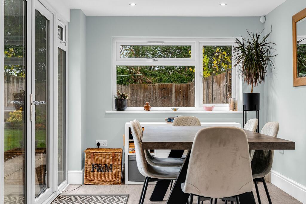 House in Hertford - View 5