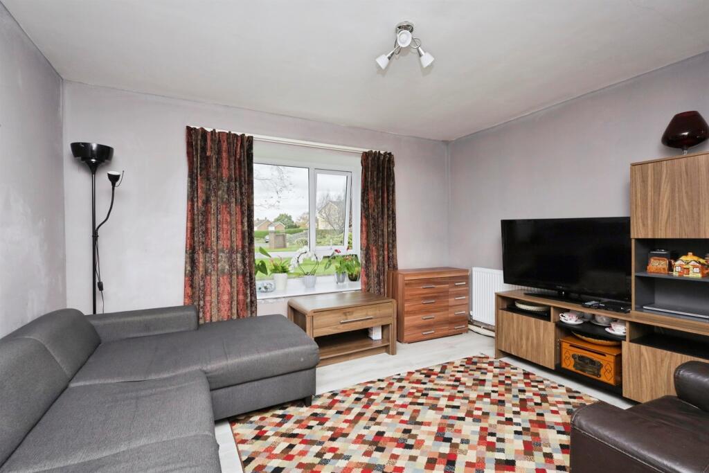 Summerfields Avenue, Hailsham photo 2