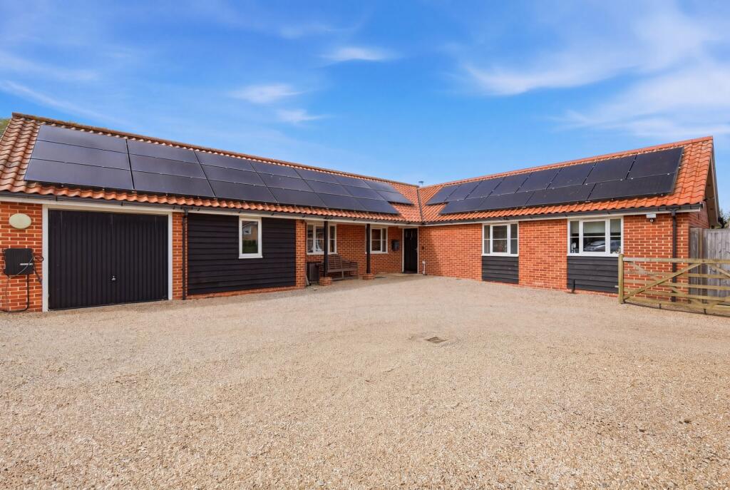 Main image of property: Cavell Close, Bawdsey, IP12
