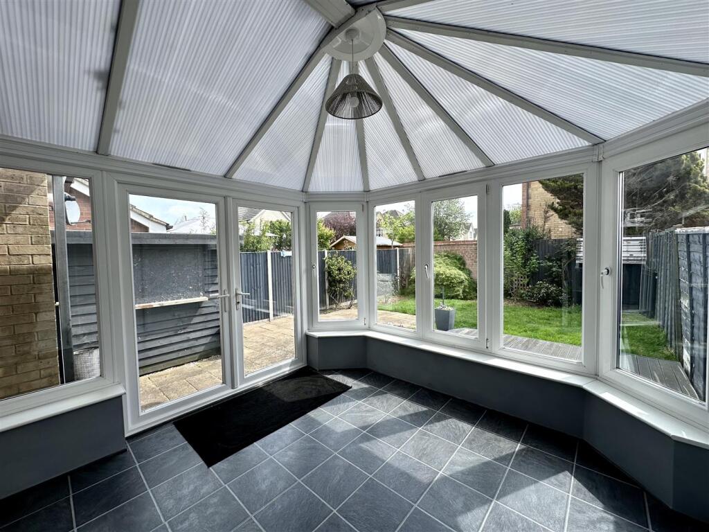 8 Butterside RoadKingnorthAshfordKent photo 4