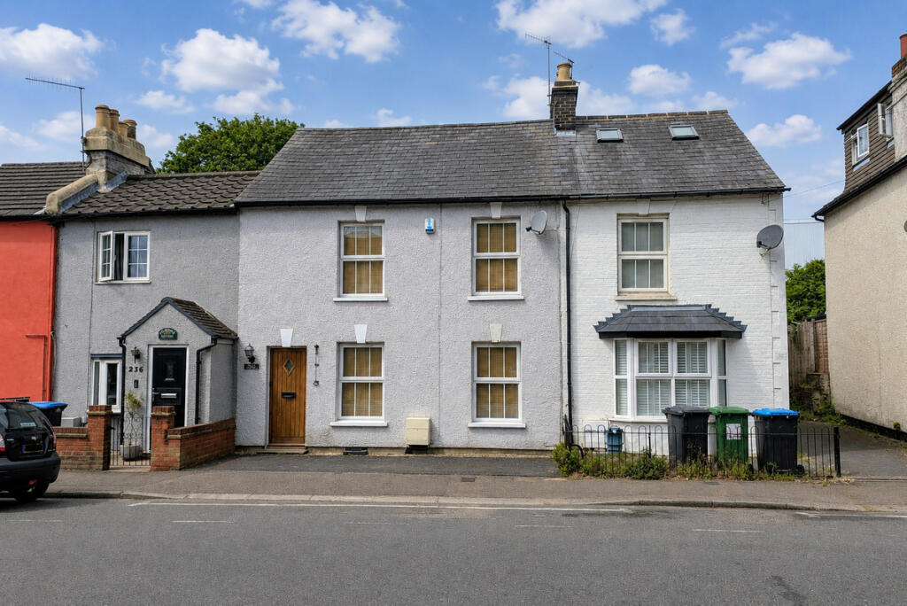 Main image of property: Cotterells, Hemel Hempstead, HP1