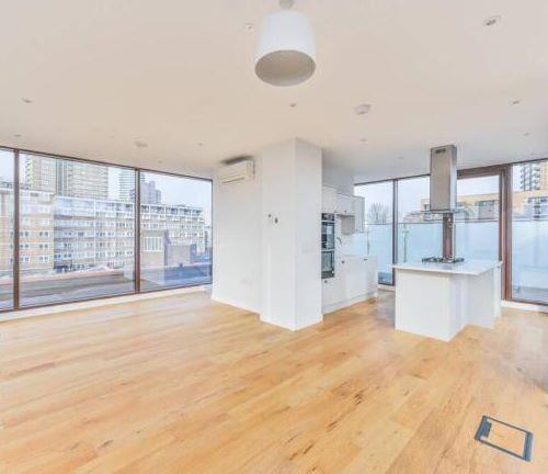 Main image of property: Flat 8, 132 Battersea High Street, London, SW11 3JR