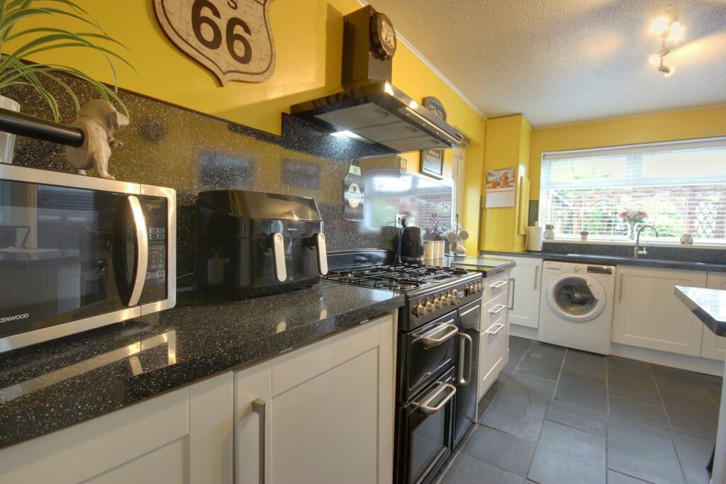 62 Rowan Avenue, Beverley photo 4