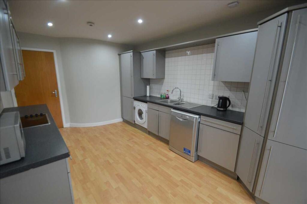 3 bedroom apartment for rent