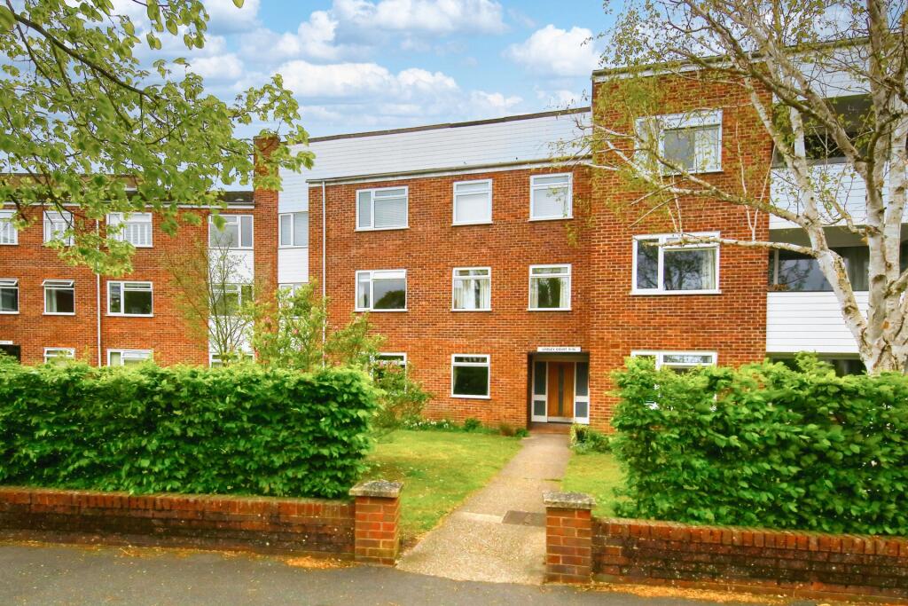 Main image of property: Glamorgan Road, Hampton Wick, KT1