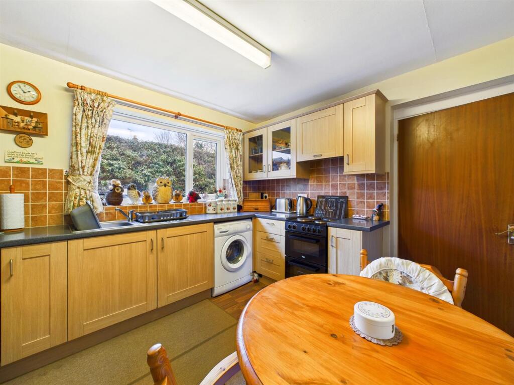 Perry View, Gobowen, Oswestry photo 4