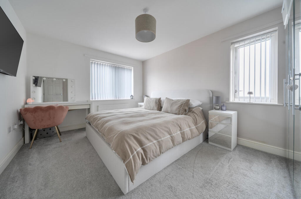 Apartment in Bristol, Kingswood - View 4