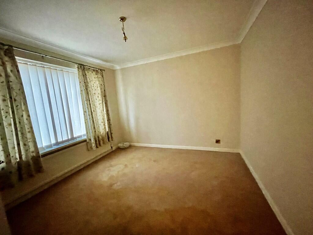 Bentinck Close, Spalding - View 5