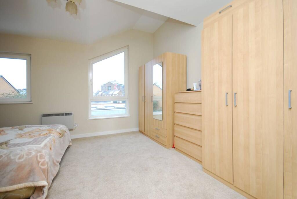 4 bedroom terraced house for rent