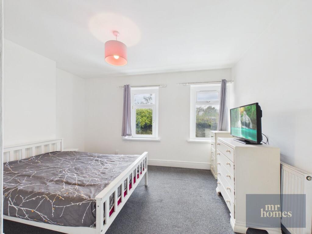 House in Cardiff, Grangetown - View 5