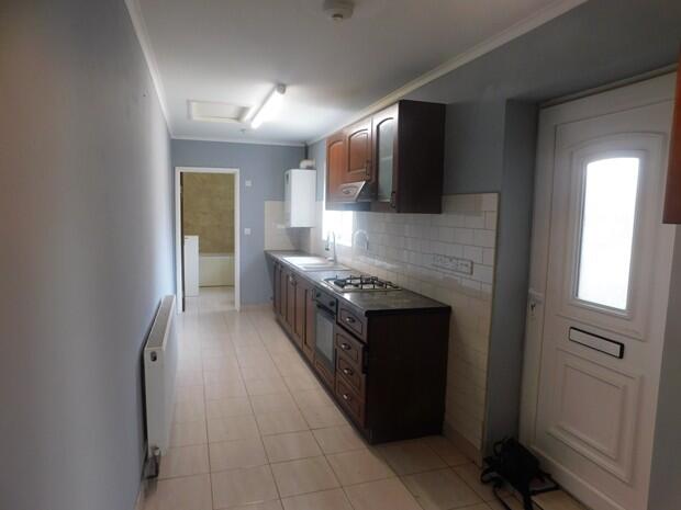 Apartment in Rushden, North Northamptonshire - View 3
