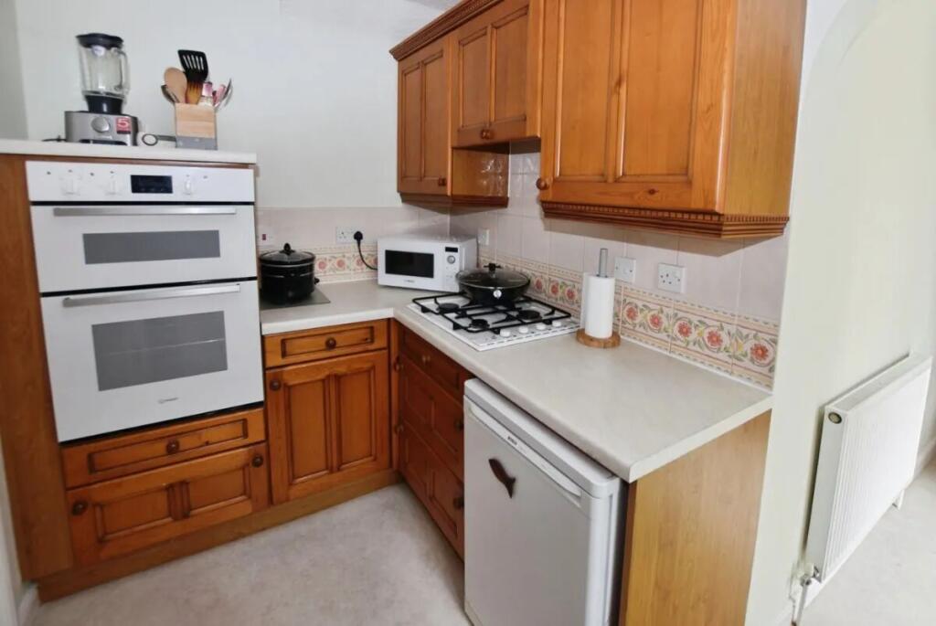 House in Teignbridge, Newton Abbot - More
