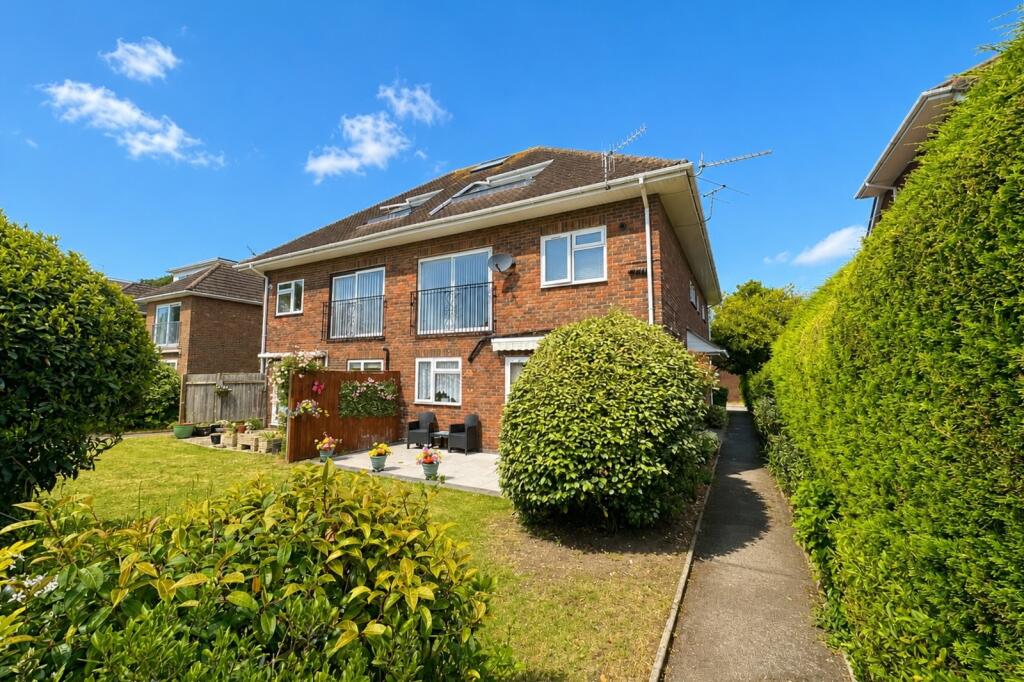 Main image of property: 431 Sunningdale Lodge, Lymington Road, Highcliffe, Dorset. BH23 5EN