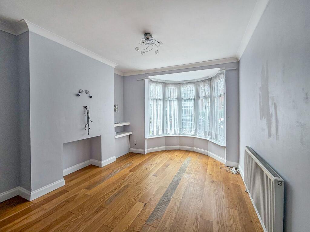 House in Hull - View 5