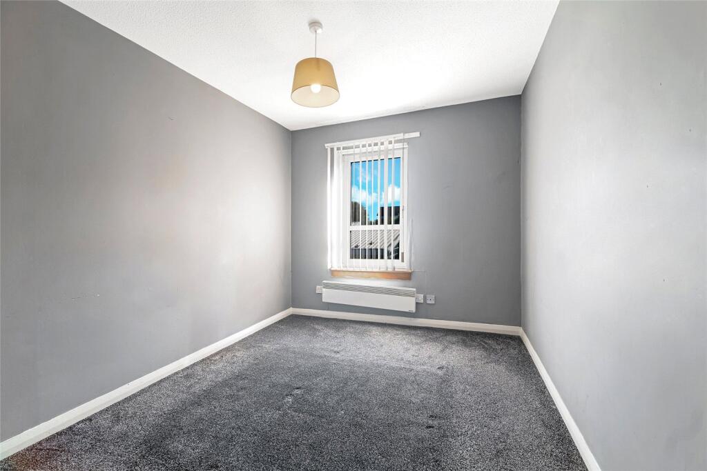 Apartment in Rutherglen, Burgh - View 4