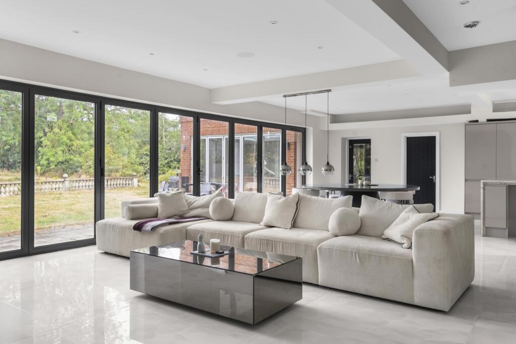 House in Chelmsford - View 3