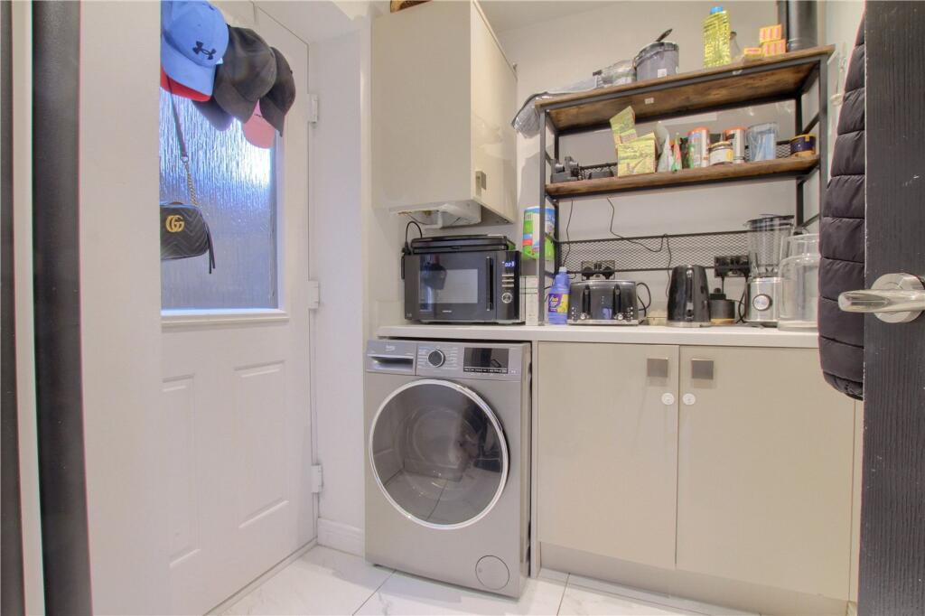 Fox Covert Close, Wynyard, TS22 photo 4