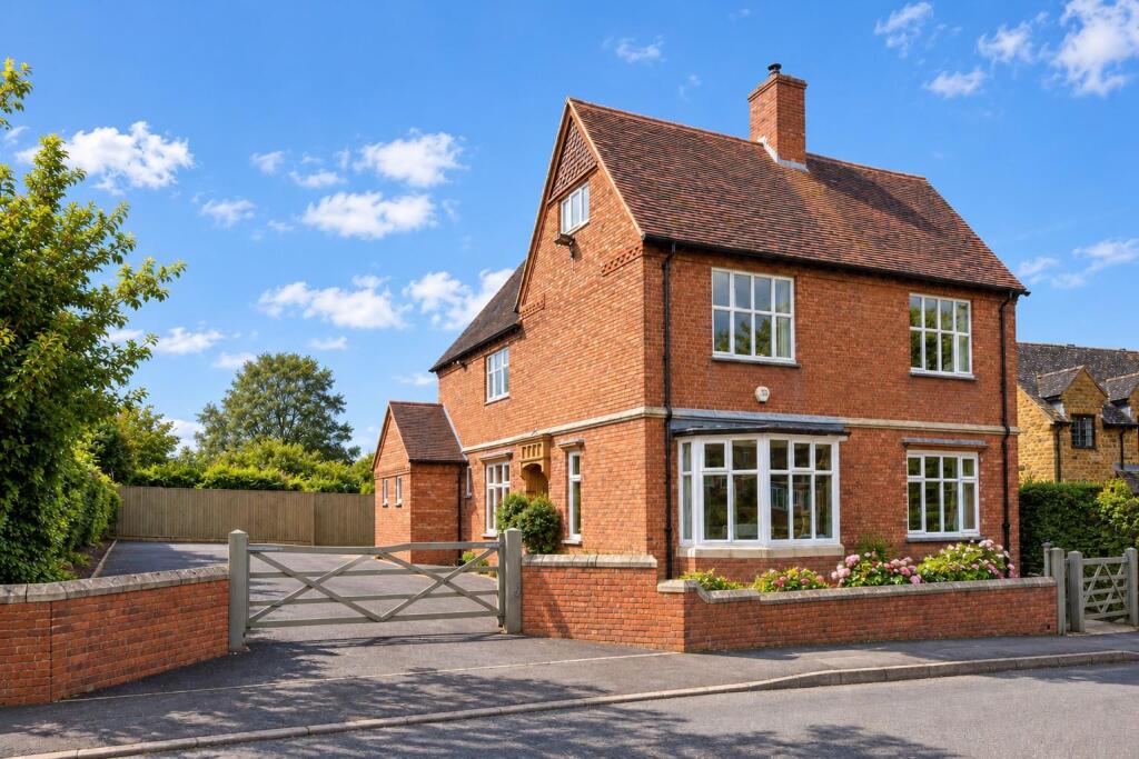 Main image of property: North Street, Rothersthorpe, Northampton