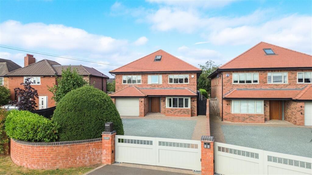 Main image of property: Lemon Hill, Stratford Road, Henley-in-Arden