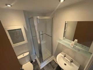 Apartment in Oldham - More