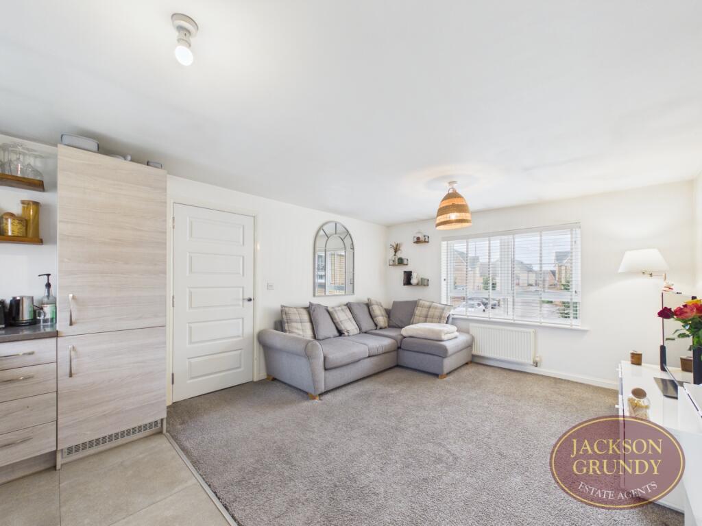 Apartment in Northampton - View 3