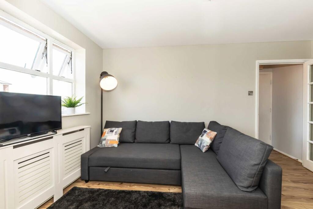 Main image of property: Macmillan Way, Tooting