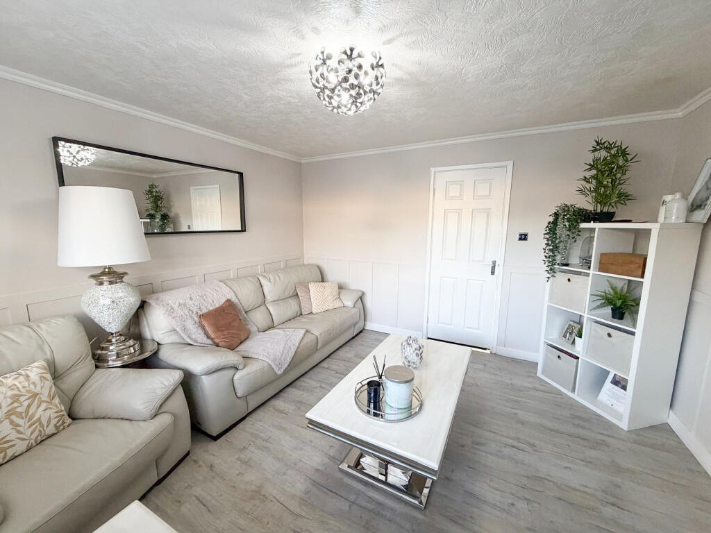 Littlehaven Close, Longsight photo 4