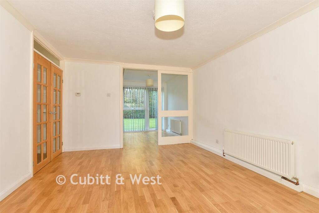 Main image of property: Cotswold Court, Horsham, West Sussex