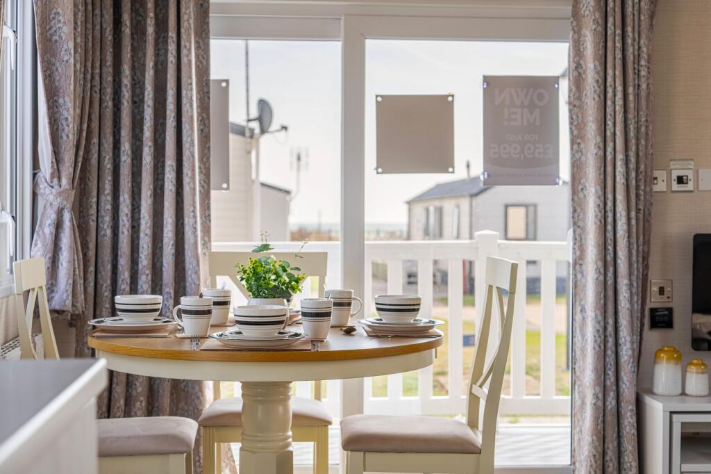 House in East Suffolk, Corton - View 5
