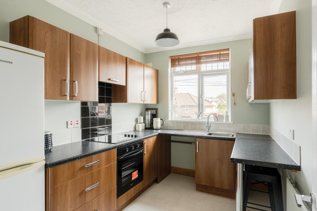Apartment in Bristol - View 5