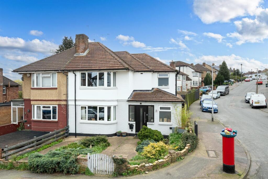 Main image of property: Valley Walk, Croxley Green, Rickmansworth