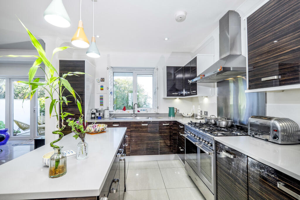 House in Truro - View 2
