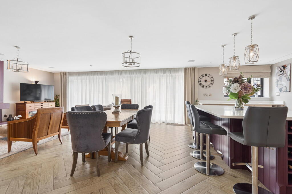 House in Watford - View 3