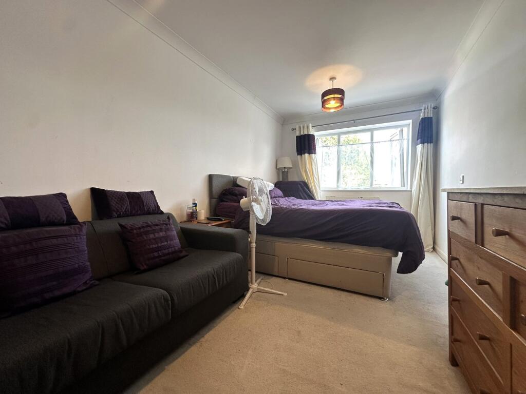 Apartment in Portsmouth - View 4