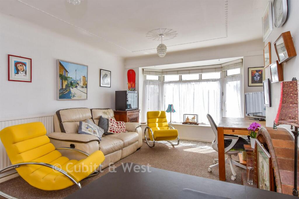 House in Brighton - More