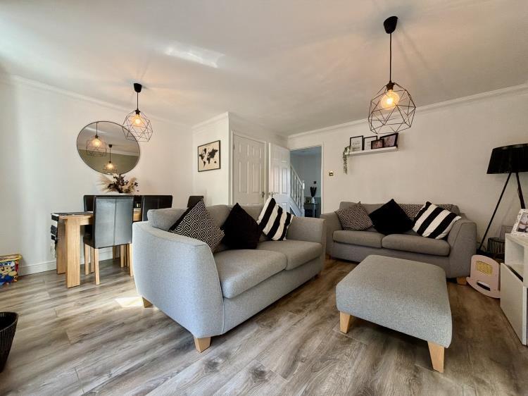 Lakeside Road, Ipswich - View 6