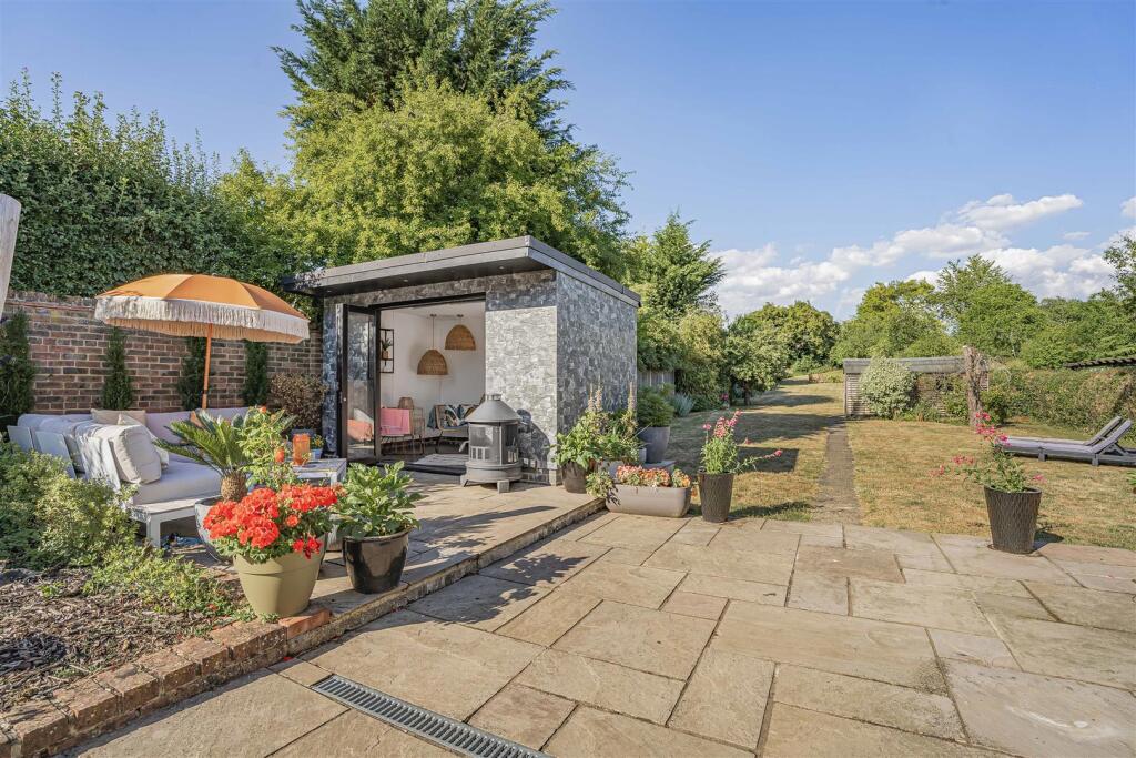 Additional image 2 of Codicote Road, Welwyn