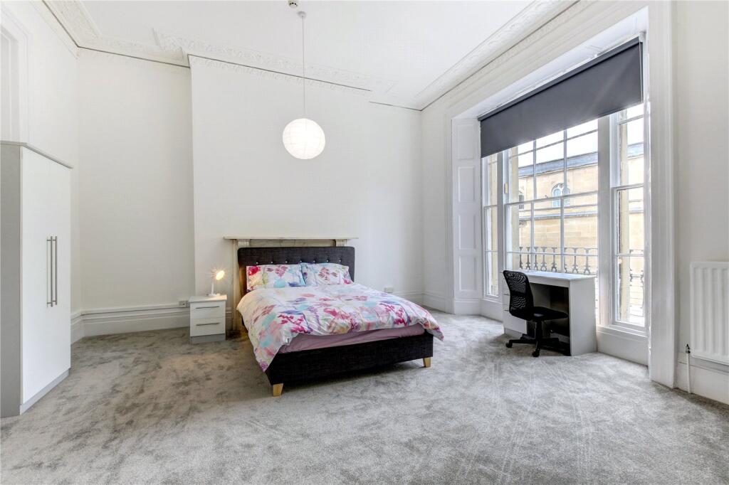 9 bedroom terraced house for rent