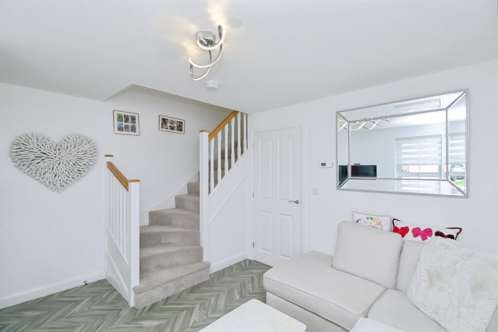 House in Cardiff, St. Athan - More