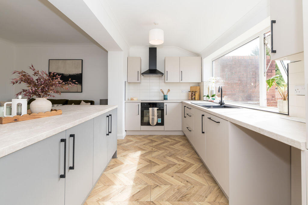 House in St Helens, Billinge Chapel End - View 4