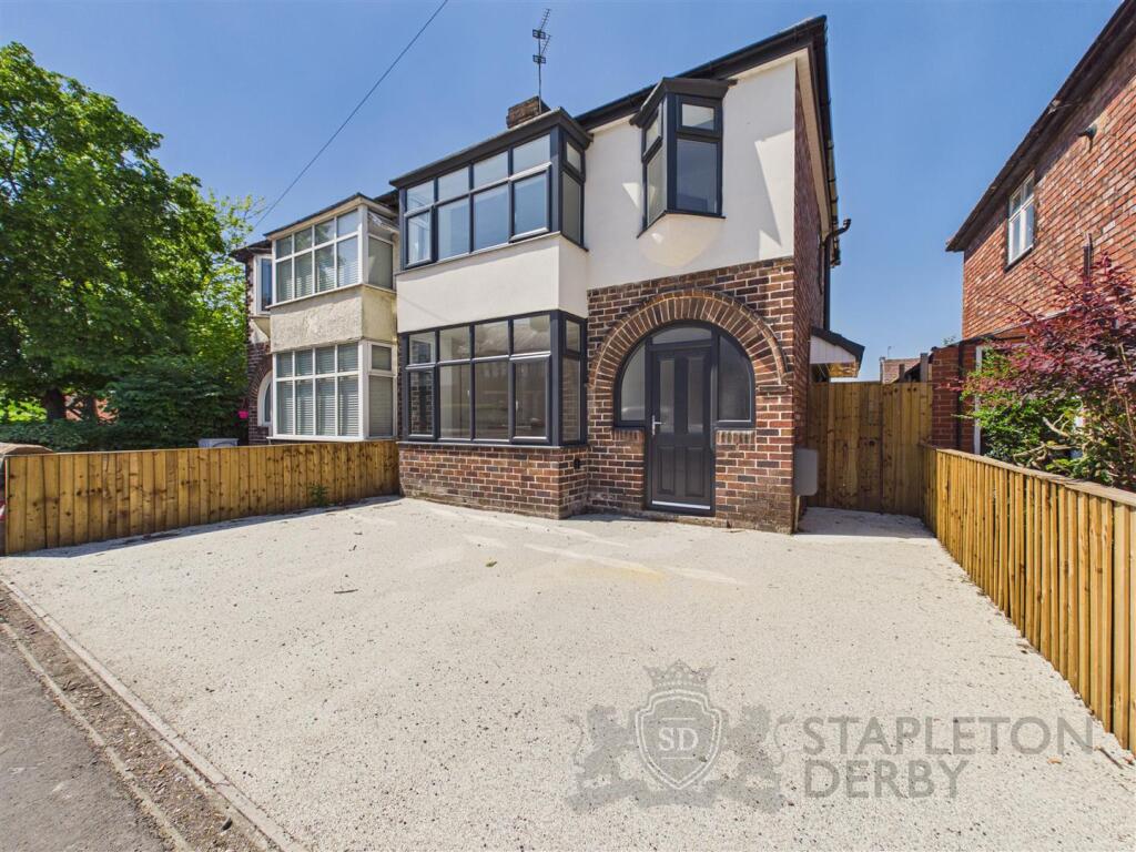 Main image of property: Marshalls Cross Road, St. Helens