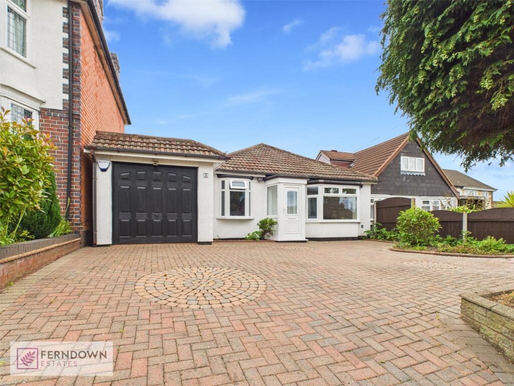 2-bed house on Bell Lane, Tile Cross, Birmingham, B33, £300,000